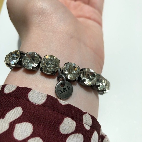 Abercrombie Sparkly Beaded Bracelet NWOT OS - Picture 6 of 8